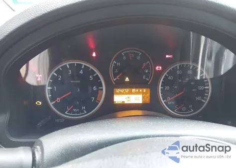 2015 Nissan Armada Sv z USA, uszkodzony, nr VIN 5N1BA0ND4FN600769